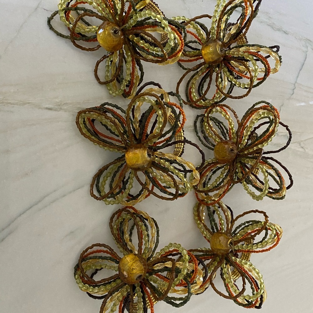 Pier 1 Napkin Rings set of 6 - Picture 2 of 3